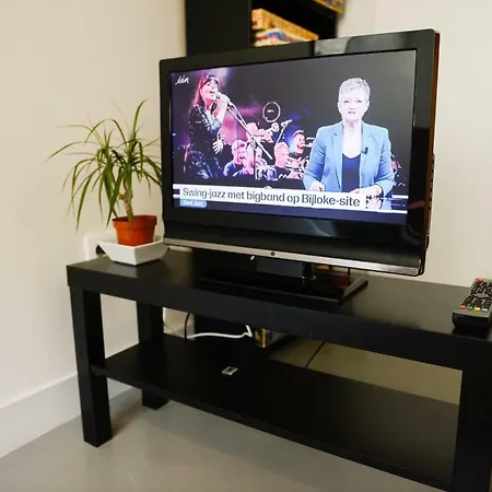 Apartmán Cozy In City Harbour With Garden Gent